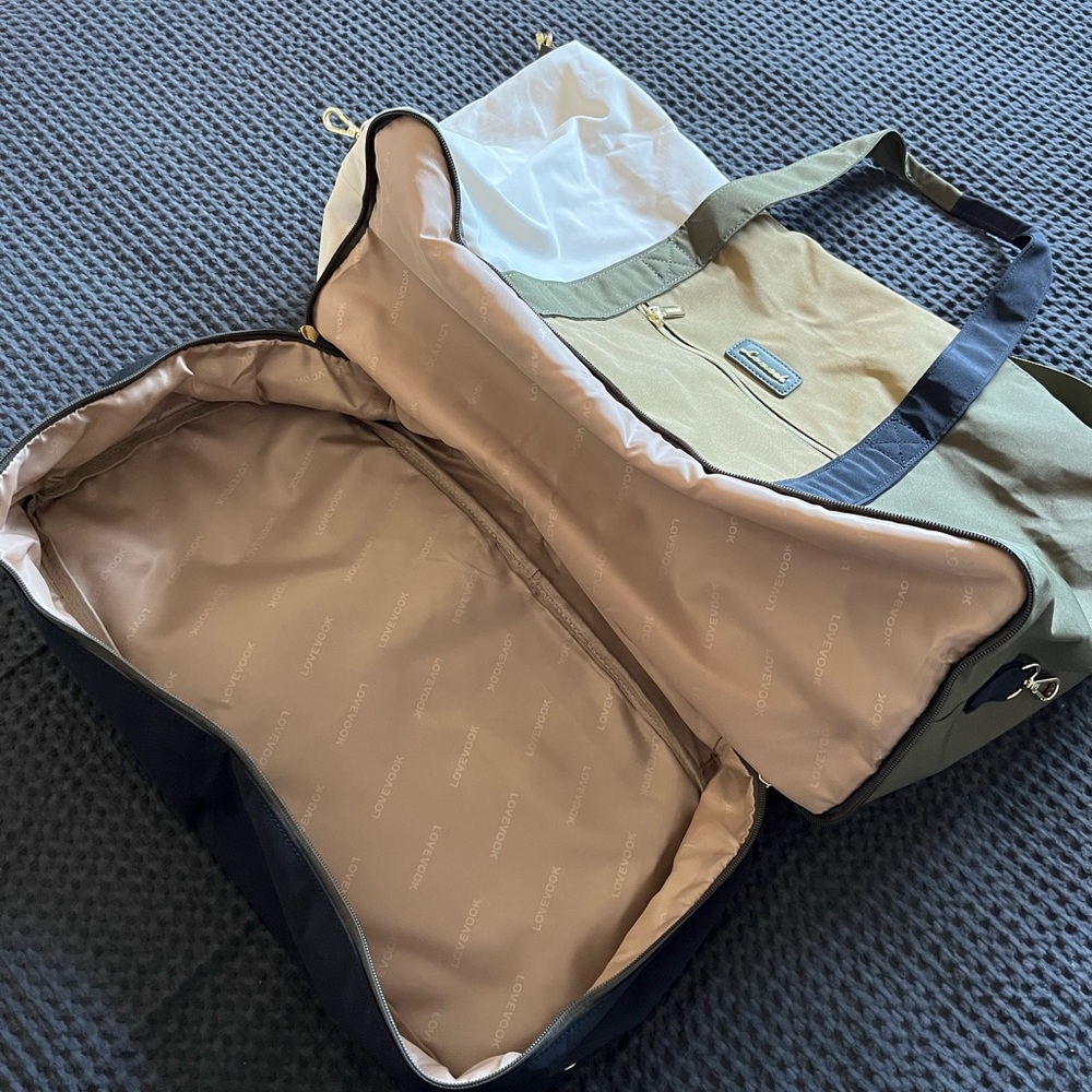 Multi-Color Versatile Travel Bag - Picture 3 of 11